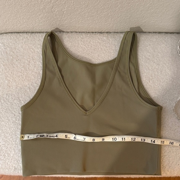 EUC Lululemon Athletica Power Pivot Tank Bronze Green size 10 Ribbed Tank - Picture 5 of 7
